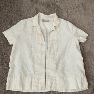 Everlane cropped cream linen shirt
